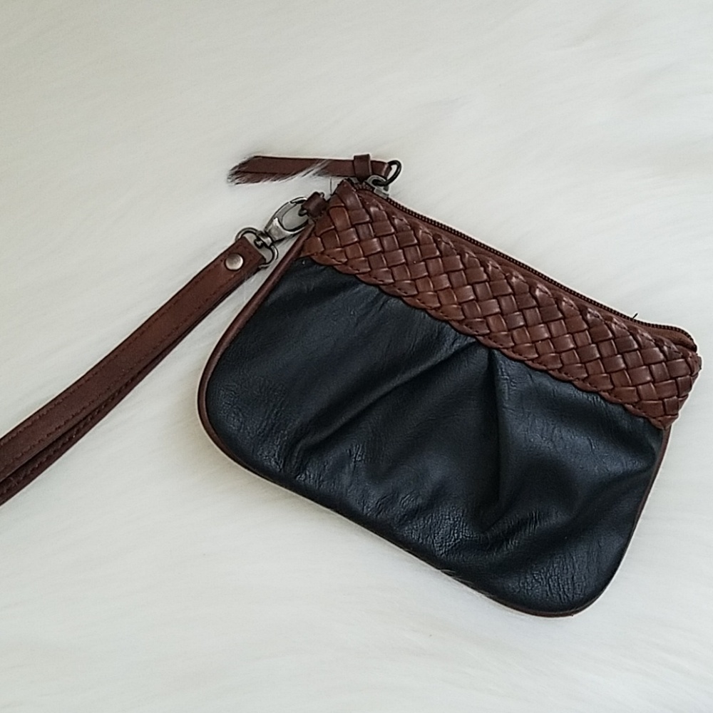 NY&C Wristlet